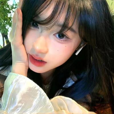 某处,某人